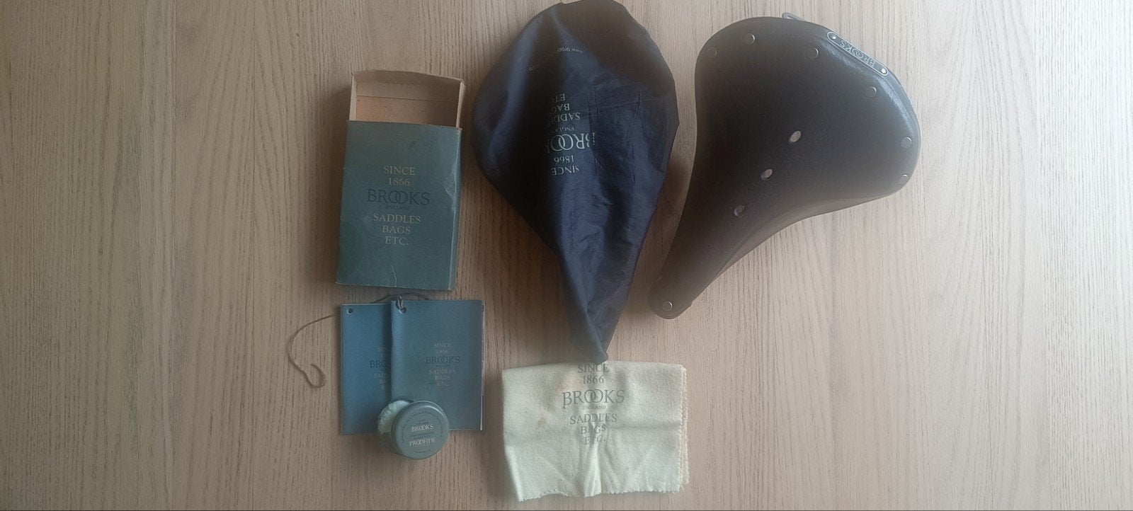 Brooks B67 Zadel - Zo goed als nieuw met accessoires, Leer, Stadsfiets, Ophalen of Verzenden, Zo goed als nieuw