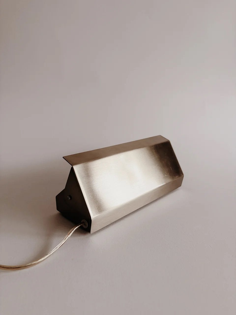 ZILVERKLEURIGE BEDLAMP | MASSIVE, -, -, Ophalen of Verzenden, Zo goed als nieuw