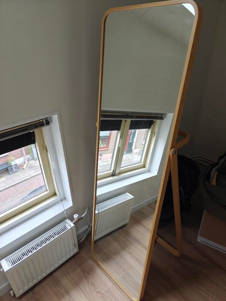 Ikea IKORNNES staande spiegel, essenhout, 52x167 cm, Huis en Inrichting, Woonaccessoires | Spiegels, Ophalen, Zo goed als nieuw