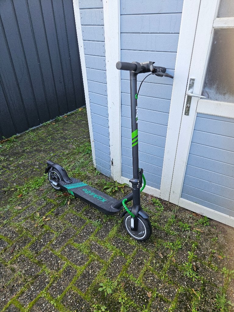 UrbMob Kick&Go elektrische step straatlegaal bijna nieuw, Ophalen of Verzenden, Zo goed als nieuw, Elektrische step (E-scooter)