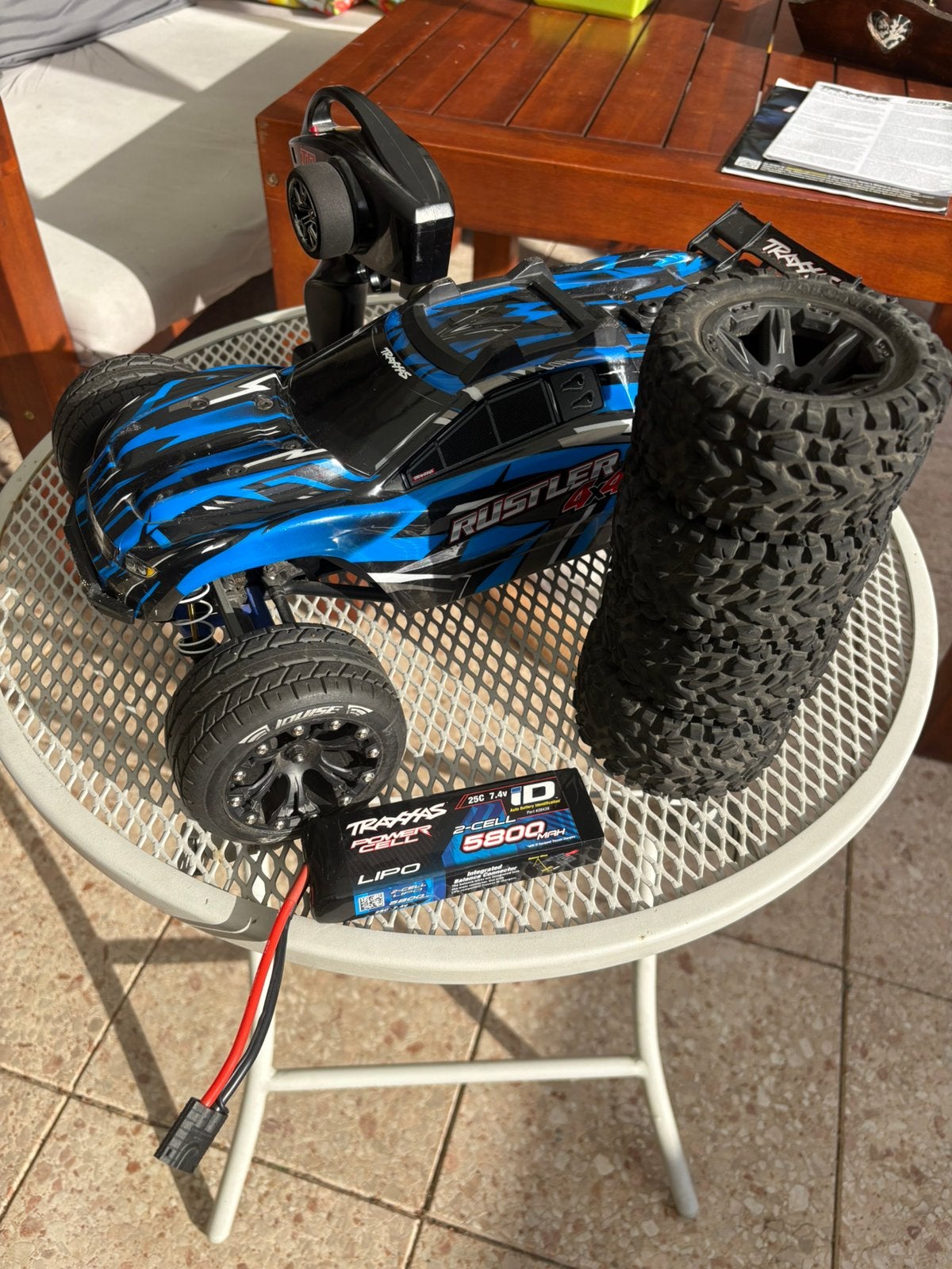 Traxxas rustler 4x4, Auto offroad, Zo goed als nieuw, RTR (Ready to Run), Ophalen