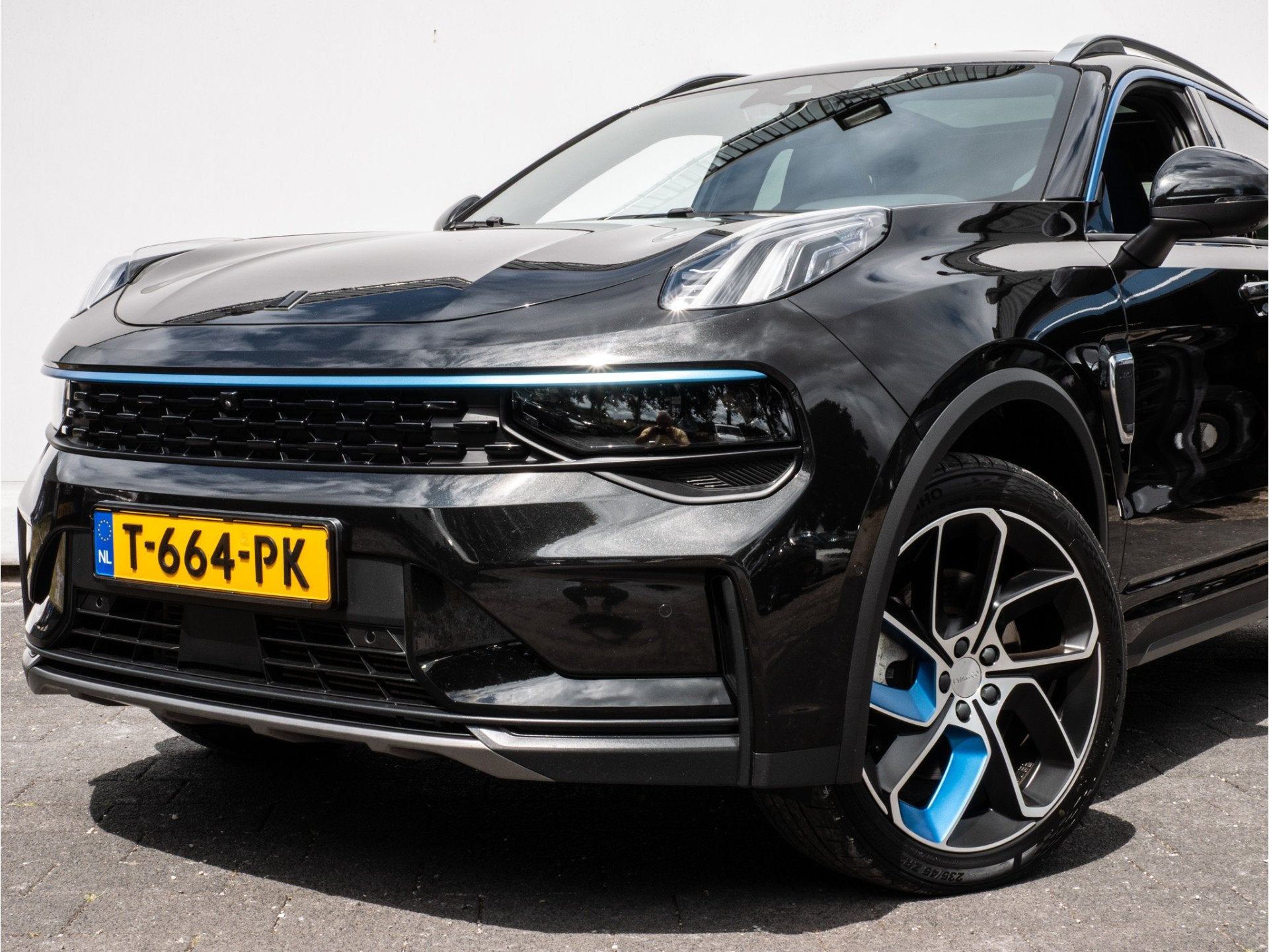 Lynk & Co 01 1.5 Plug-In Hybrid 262pk SOH 92% Zwarte hemel/, Auto's, Stof, Met garantie (alle), Bedrijf, 1854 kg