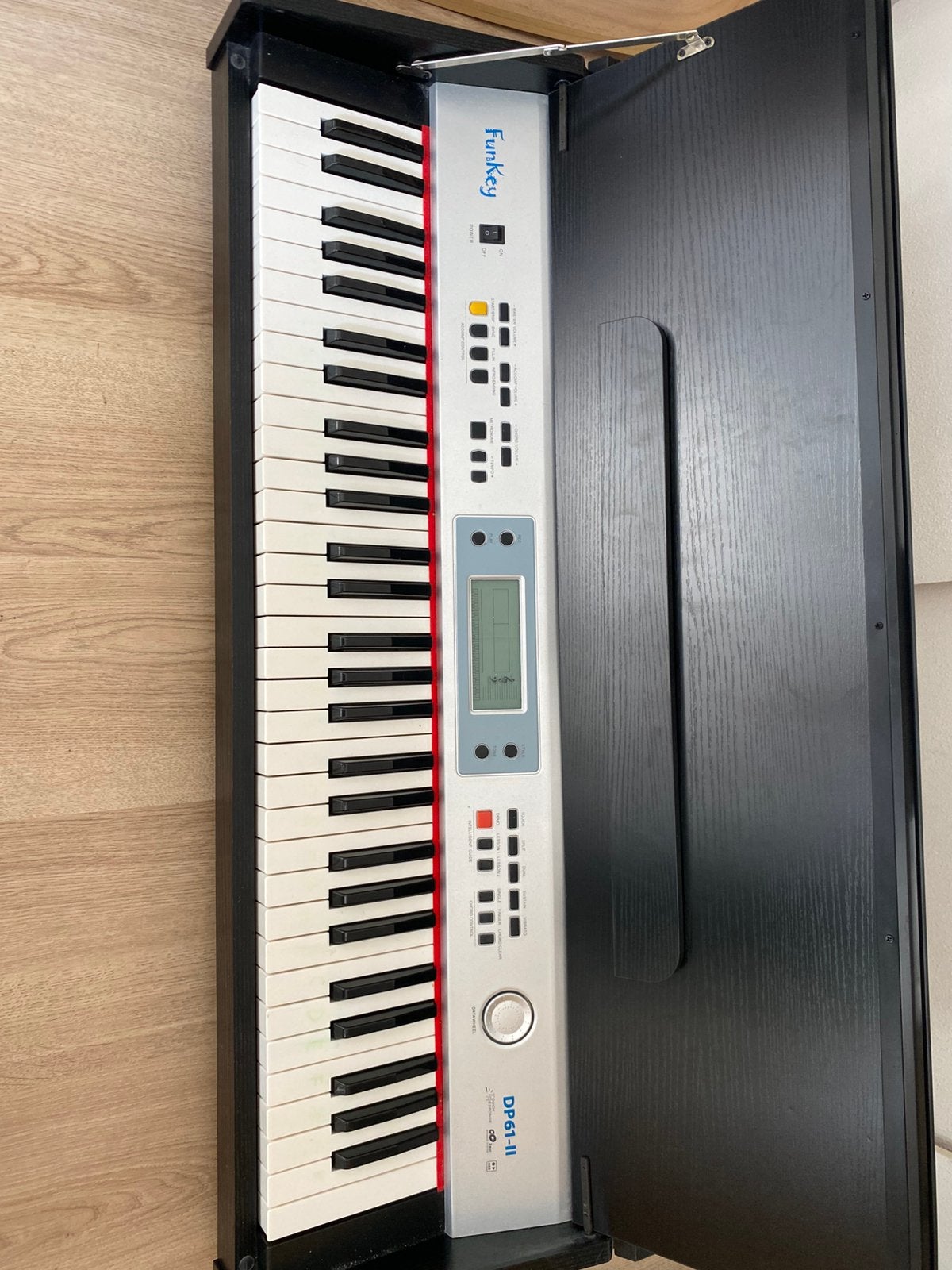 Funkey DP61-II inclusief kruk en onderstel., Ophalen, Zo goed als nieuw, Zwart
