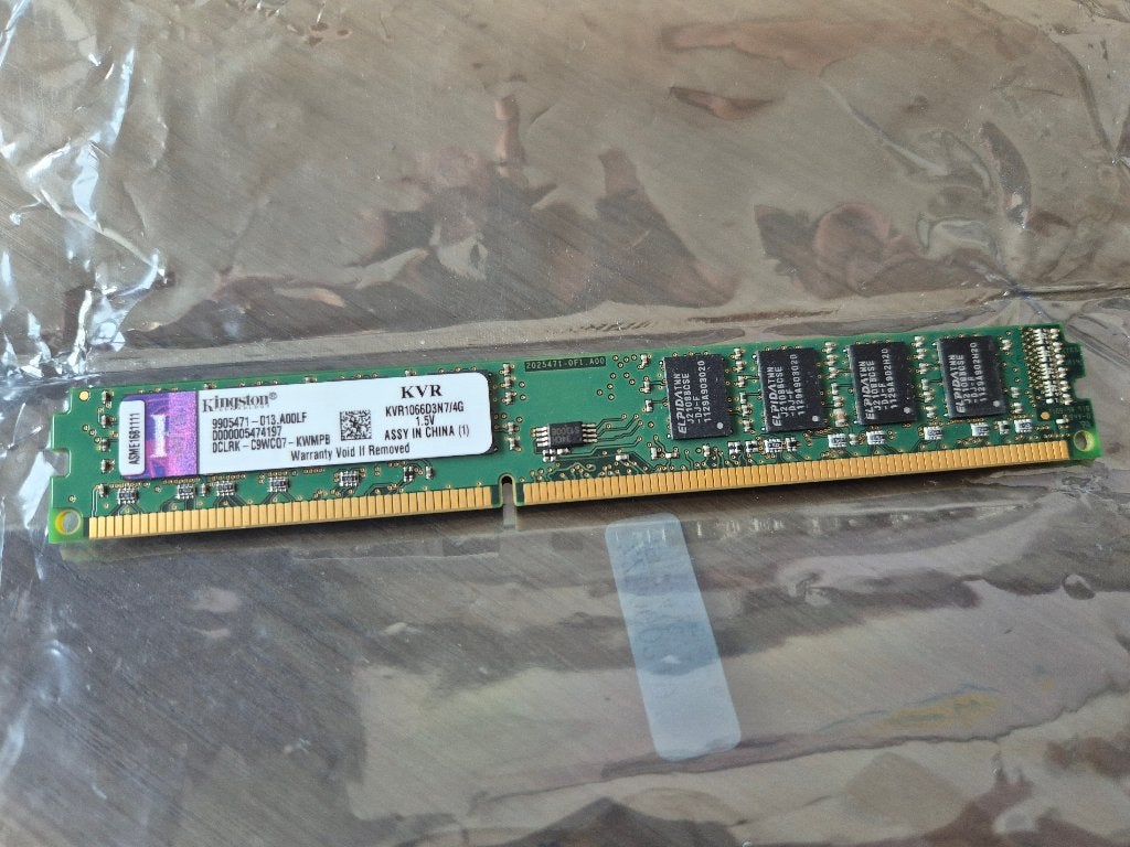 Kingston ValueRAM KVR1066D3N7/4G 4GB DDR3, Computers en Software, RAM geheugen, DDR3, Ophalen of Verzenden, Zo goed als nieuw