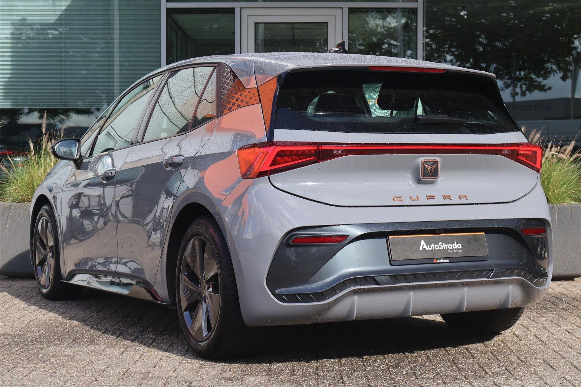 Cupra Born 58 kWh 204pk Business One SoH 91% | Camera | ACC, Auto's, Dealer onderhouden, Stof, Gebruikt, 95 pk