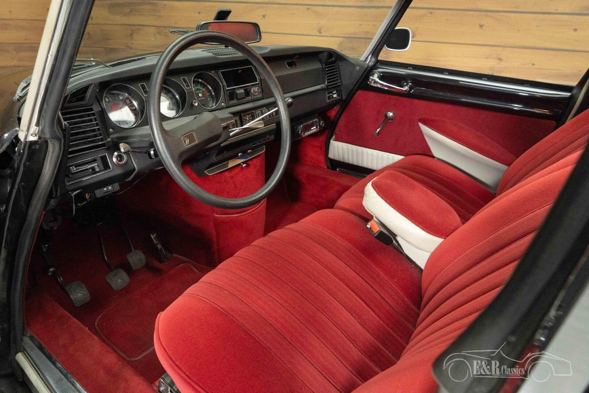 Citroen DS20 Sedan | 1973, Voorwielaandrijving, Stof, Citroën, 4 stoelen