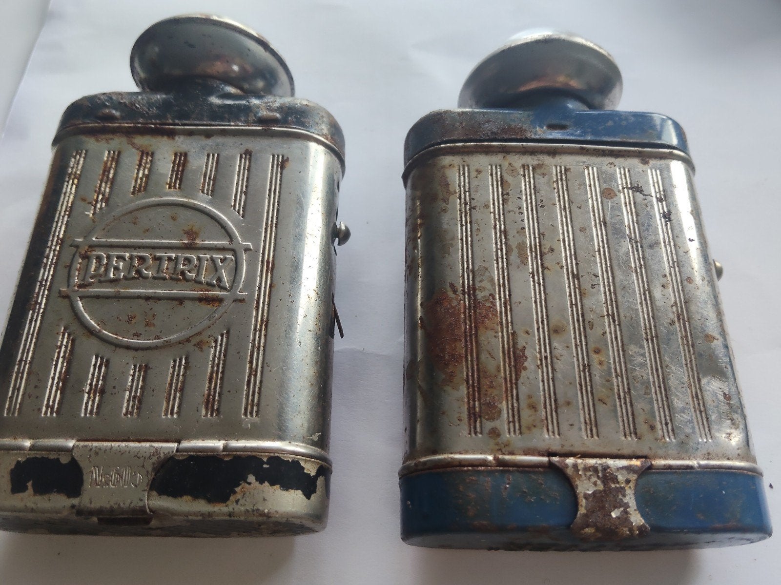 Set van 2 Vintage Pertrix Zaklampen (Jaren '30/'50), Ophalen of Verzenden, Duitsland
