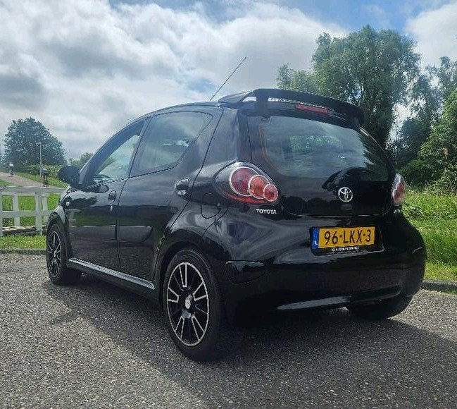 Toyota Aygo/ vol optie /1.0 12V Vvt-i 5DRS 2010 Zwart, Voorwielaandrijving, Euro 5, Stof, Zwart