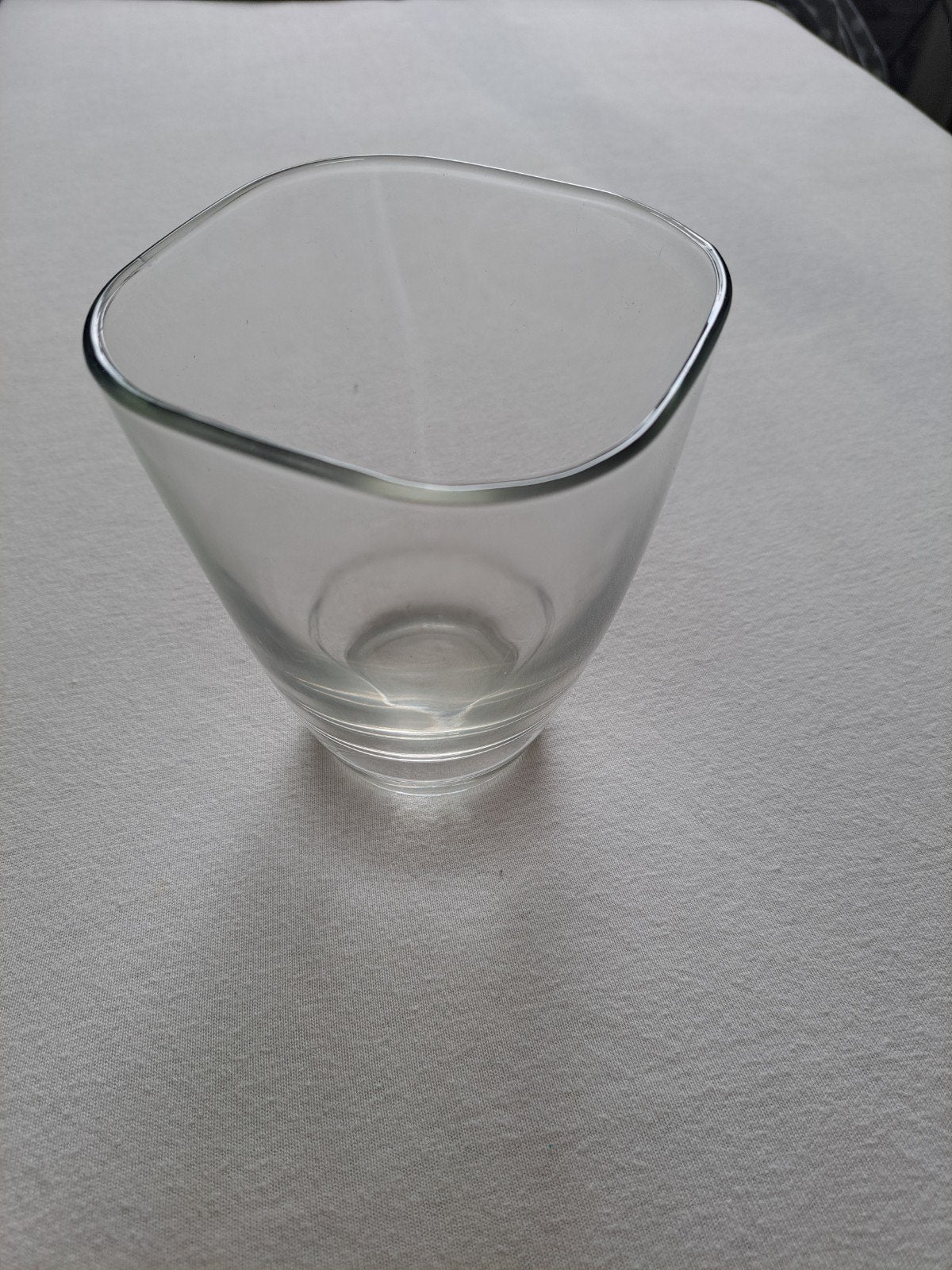 Glazen schaal/kom - Vierkant, 10 cm hoog, Ophalen of Verzenden