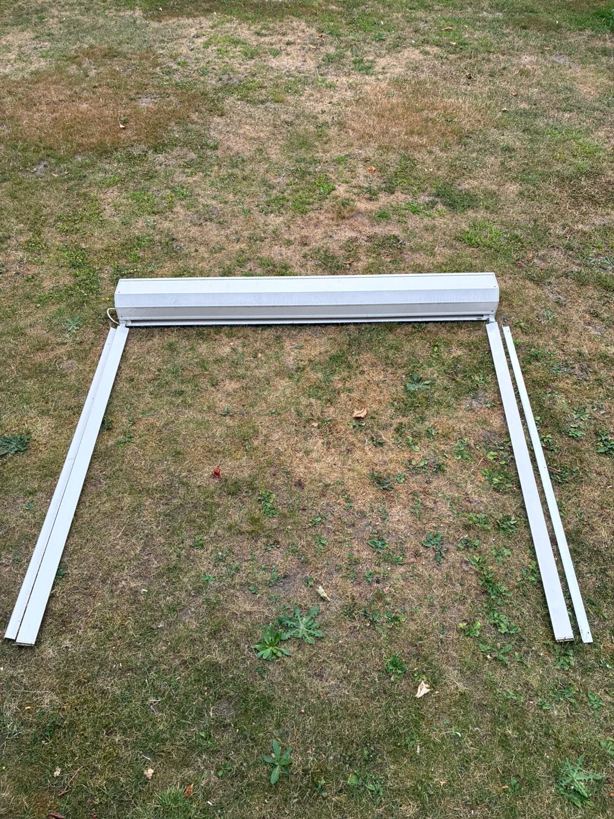 Elektrisch rolluik 178cmx152cm - gedemonteerd - goede staat, Doe-het-zelf en Verbouw, Rolluiken, Ophalen, Gebruikt, Wit, 150 tot 200 cm
