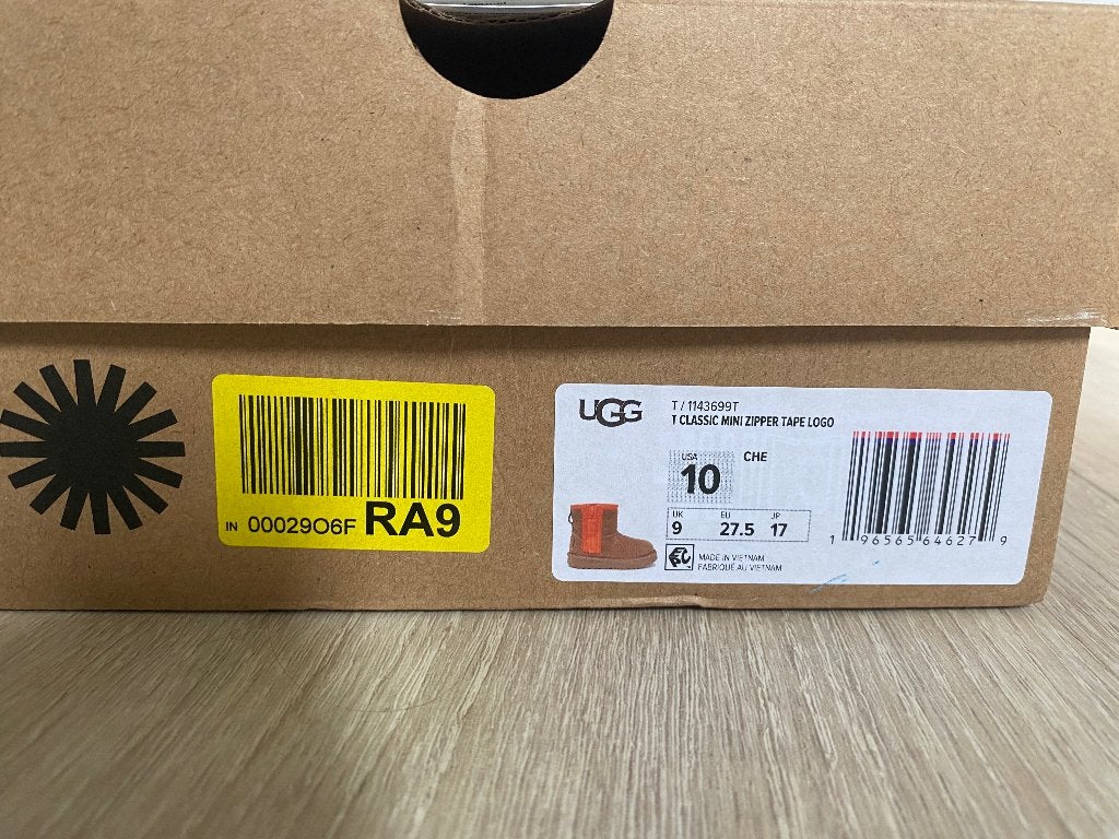 Kinders Ugg schoenen met 27,5, Gebruikt, Jongen of Meisje, Ophalen of Verzenden, Laarzen