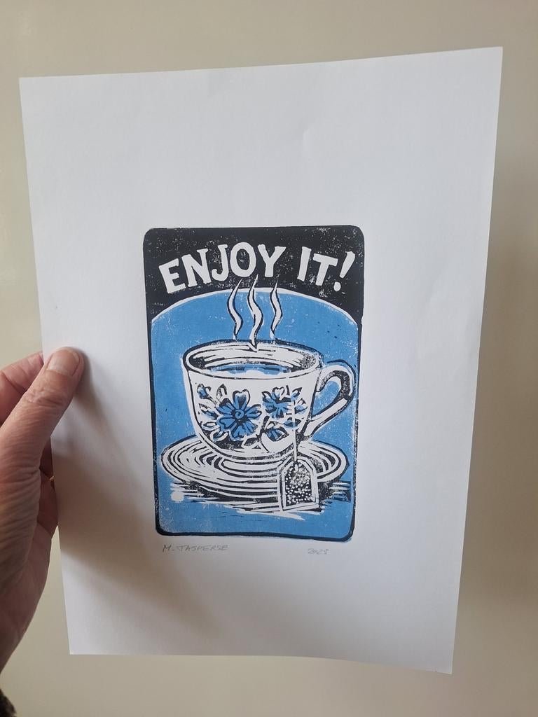 Linodruk 'Enjoy It!' - Thee kopje kunstprint, Verzenden