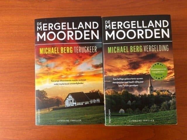 De Mergellandmoorden - deel 1 en 2 (setprijs), Ophalen of Verzenden, Zo goed als nieuw