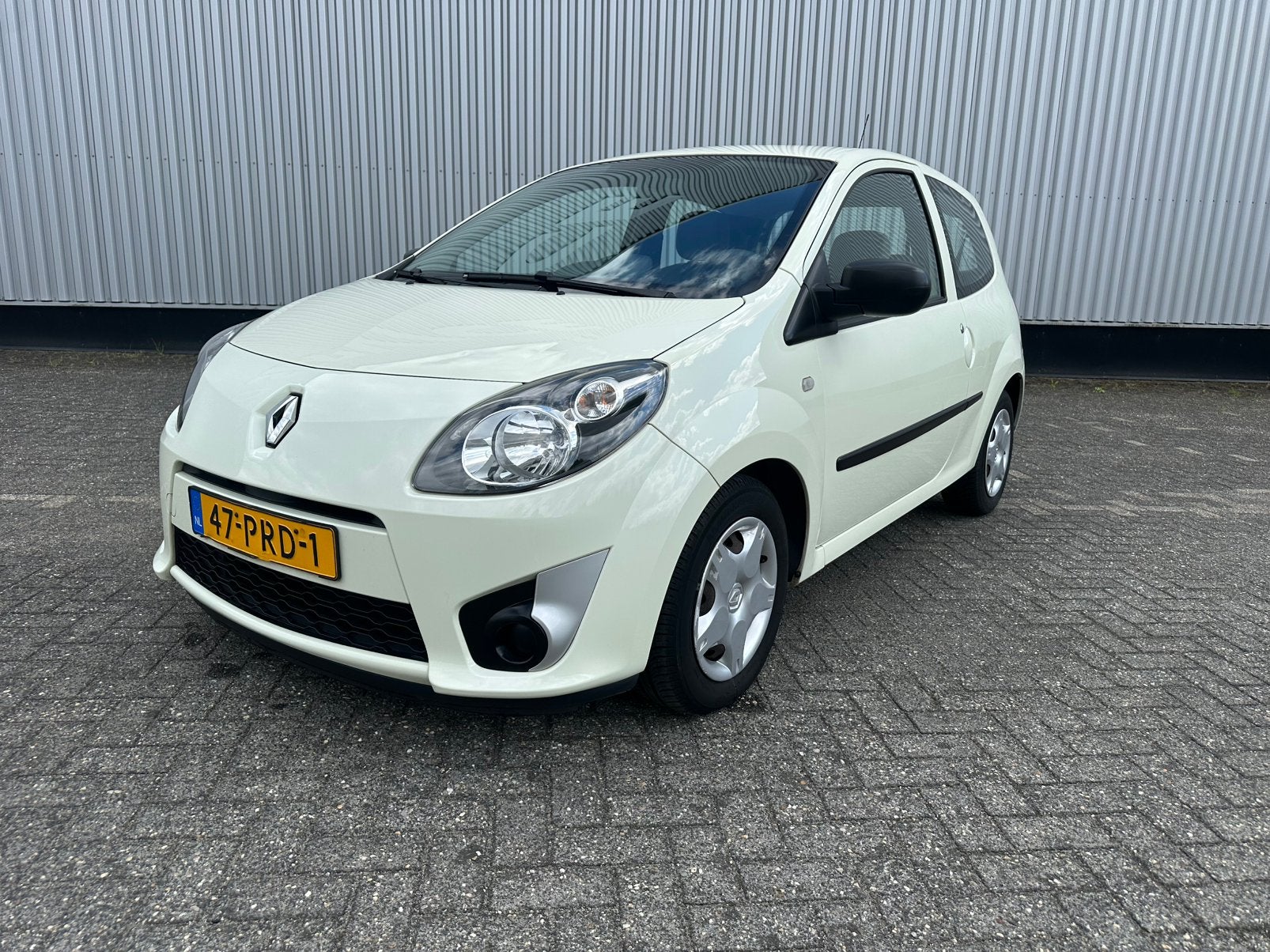 Renault Twingo 1.2 16V 2011 Wit, Auto's, Renault, 839 kg, Twingo, 74 pk, 4 cilinders