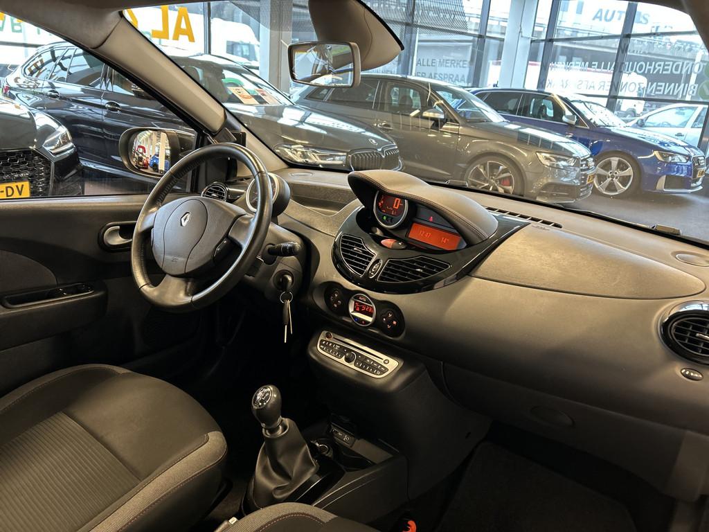 Renault Twingo 1.2 16V Dynamique | Climate control | Cruise, Auto's, Renault, Voorwielaandrijving, Gebruikt, Zwart, Bluetooth