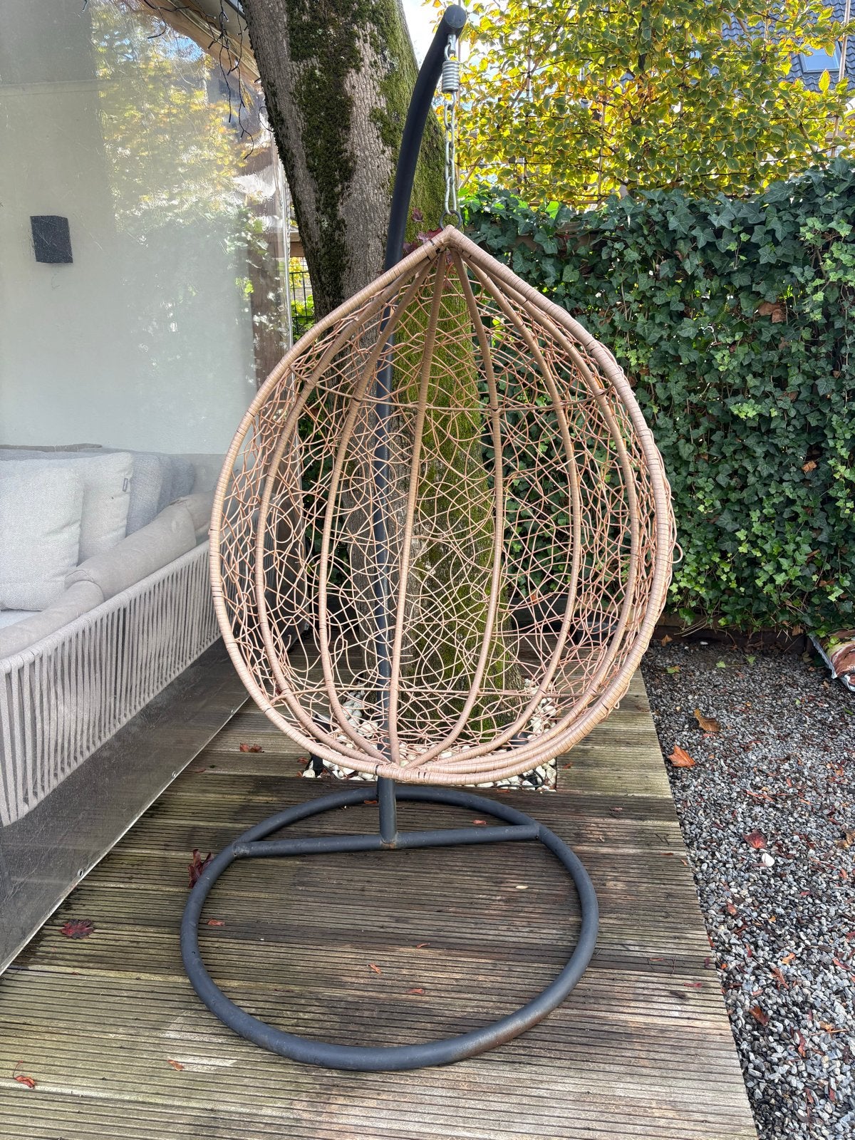 Comfortabele hangstoel voor binnen en buiten, Ophalen