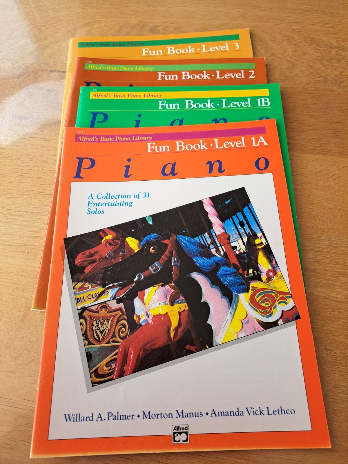 Alfred's Basic Piano Library Fun Book - Levels 1A t/m 3, Muziek en Instrumenten, Ophalen of Verzenden, Nieuw