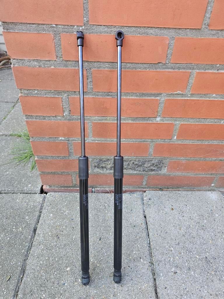 Stabilus Lift-O-Mat gasveren (set van 2), Ophalen of Verzenden, Gebruikt, Volkswagen