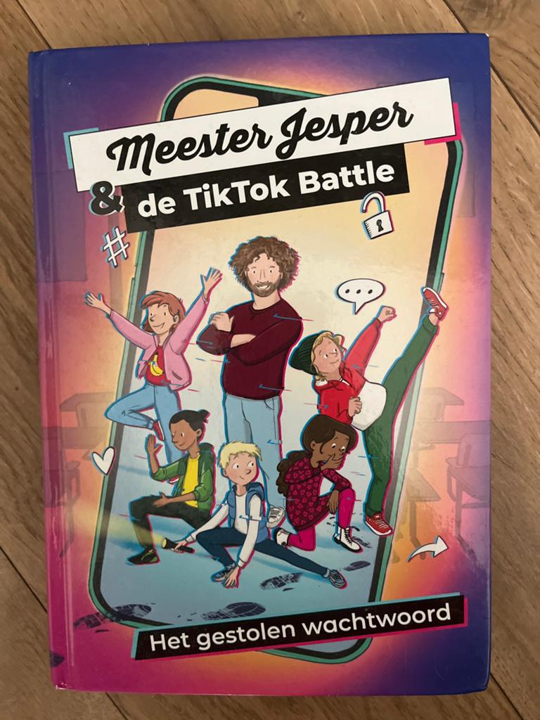 Meester Jesper & de TikTok Battle - Het gestolen wachtwoord, Ophalen of Verzenden, Zo goed als nieuw, Fictie