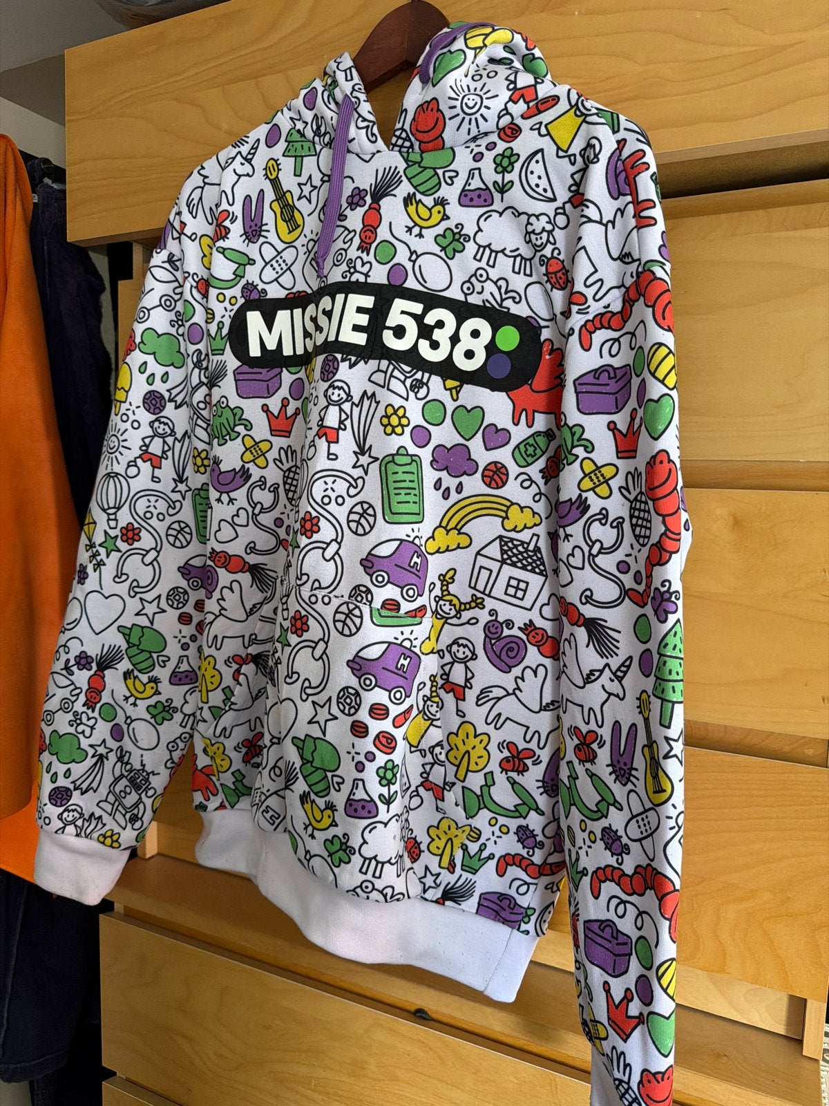 Missie 538 Hoodie Maat L - Kleurrijke Print, Ophalen, Gedragen, Maat 42/44 (L), Meerkleurig