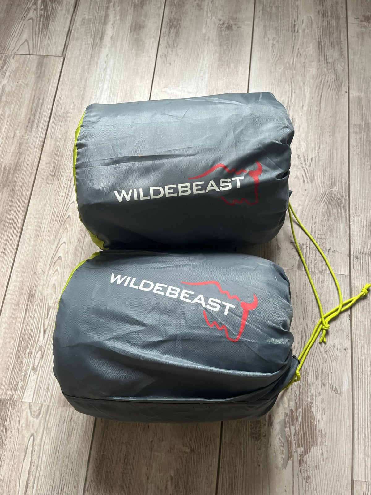 2x Wildebeast Zelfopblazende Slaapmatten 50x180cm, Ophalen of Verzenden, Gebruikt, 1-persoons
