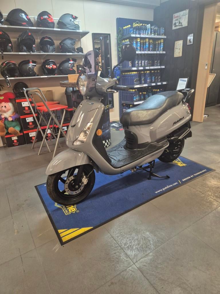 Sym Fiddle 2 euro 5 nardo Grey 45km, Fietsen en Brommers, Ophalen, Maximaal 45 km/u, Sym, Benzine