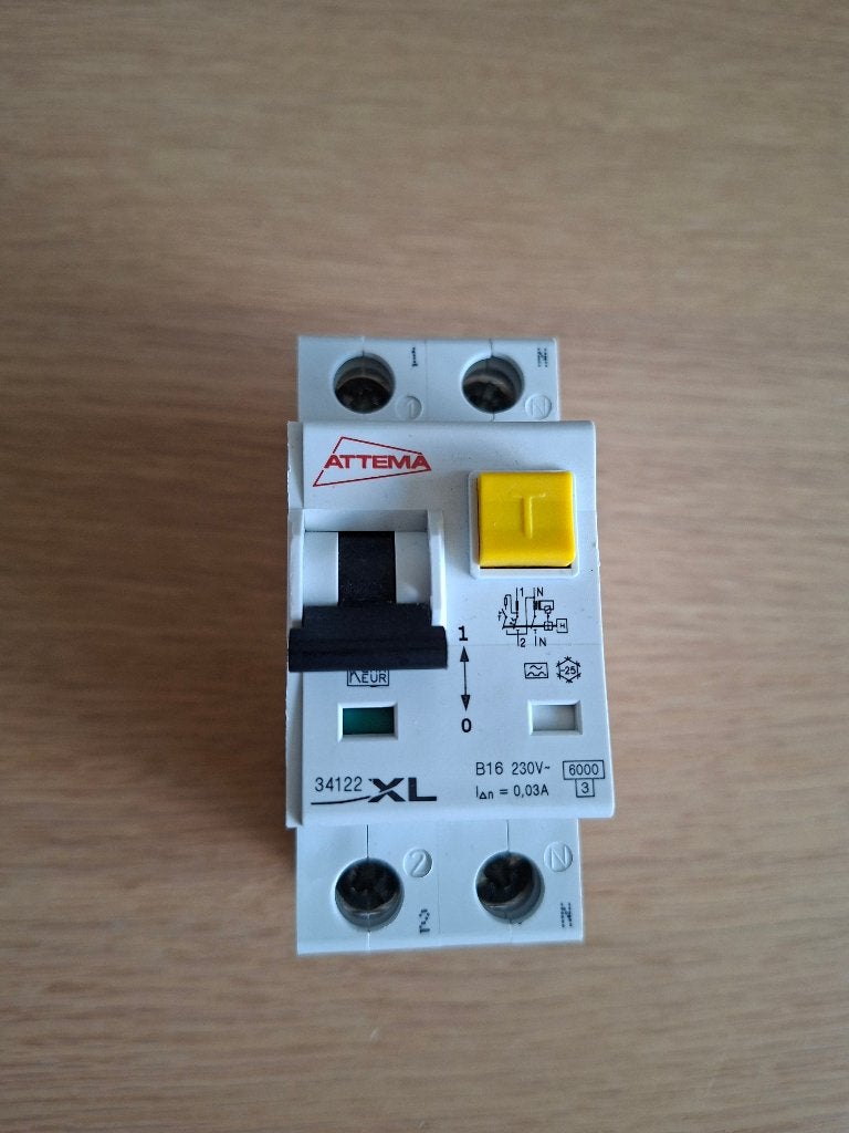 Attema aardlekautomaat, Ophalen of Verzenden, Gebruikt, Attema, Aardlekautomaat