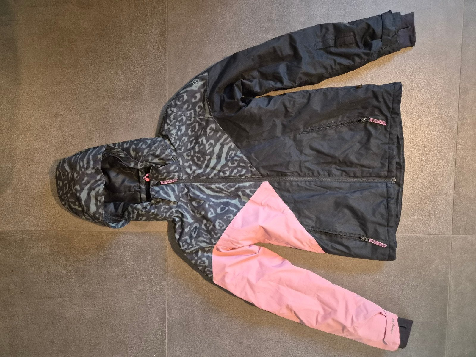 ski jas Brunotti meiden maat 176, Overige merken, Gebruikt, Ophalen of Verzenden, Kleding