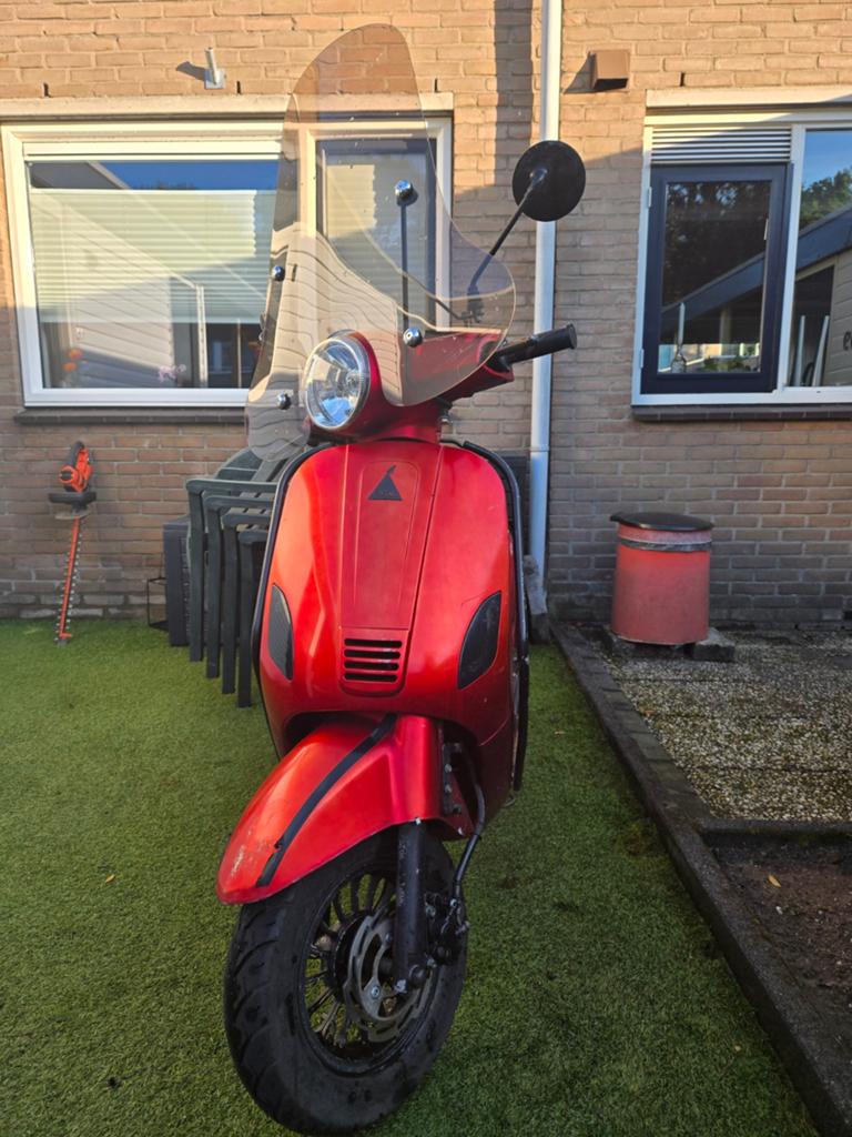 Scooter Turbo RL50, Fietsen en Brommers, Snorfietsen en Snorscooters, Ophalen of Verzenden, Gebruikt, Benzine, Overige merken