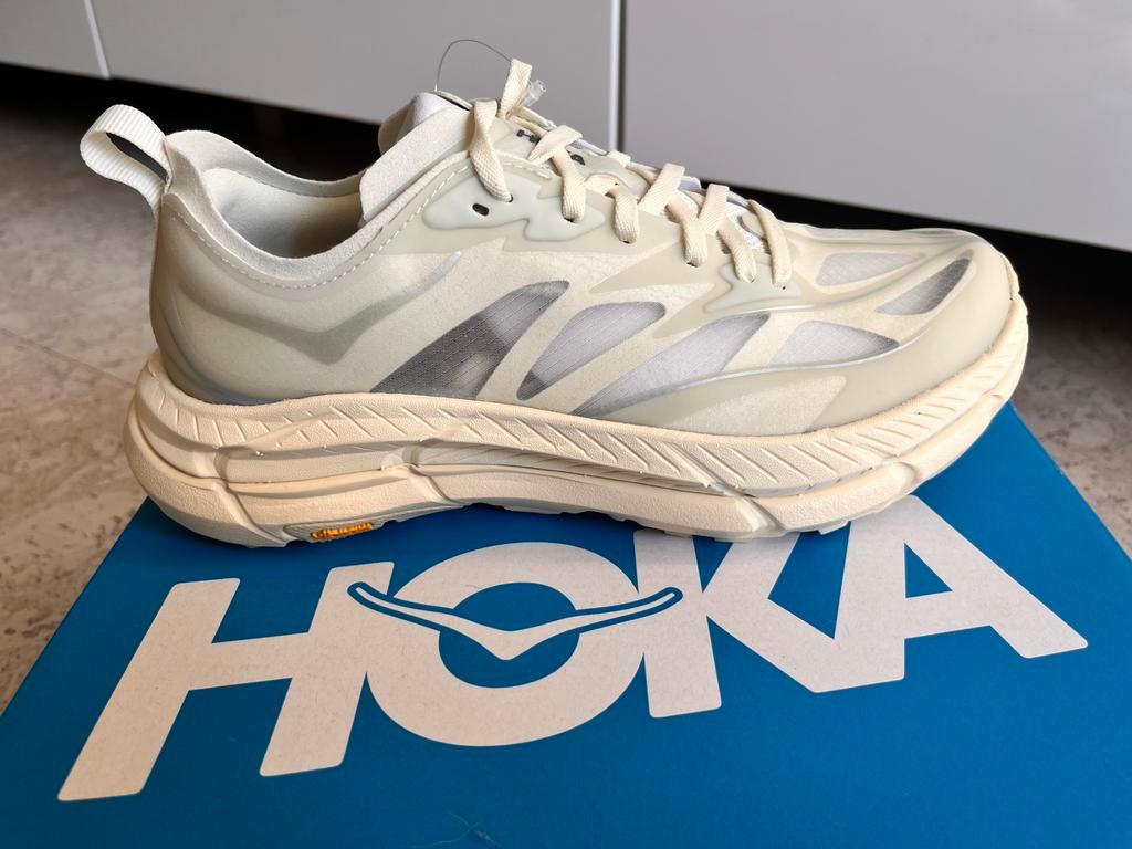 HOKA sneakers - hardloopschoenen maat 38 2/3!, Sport en Fitness, Overige merken, Hardloopschoenen, Nieuw, Ophalen of Verzenden