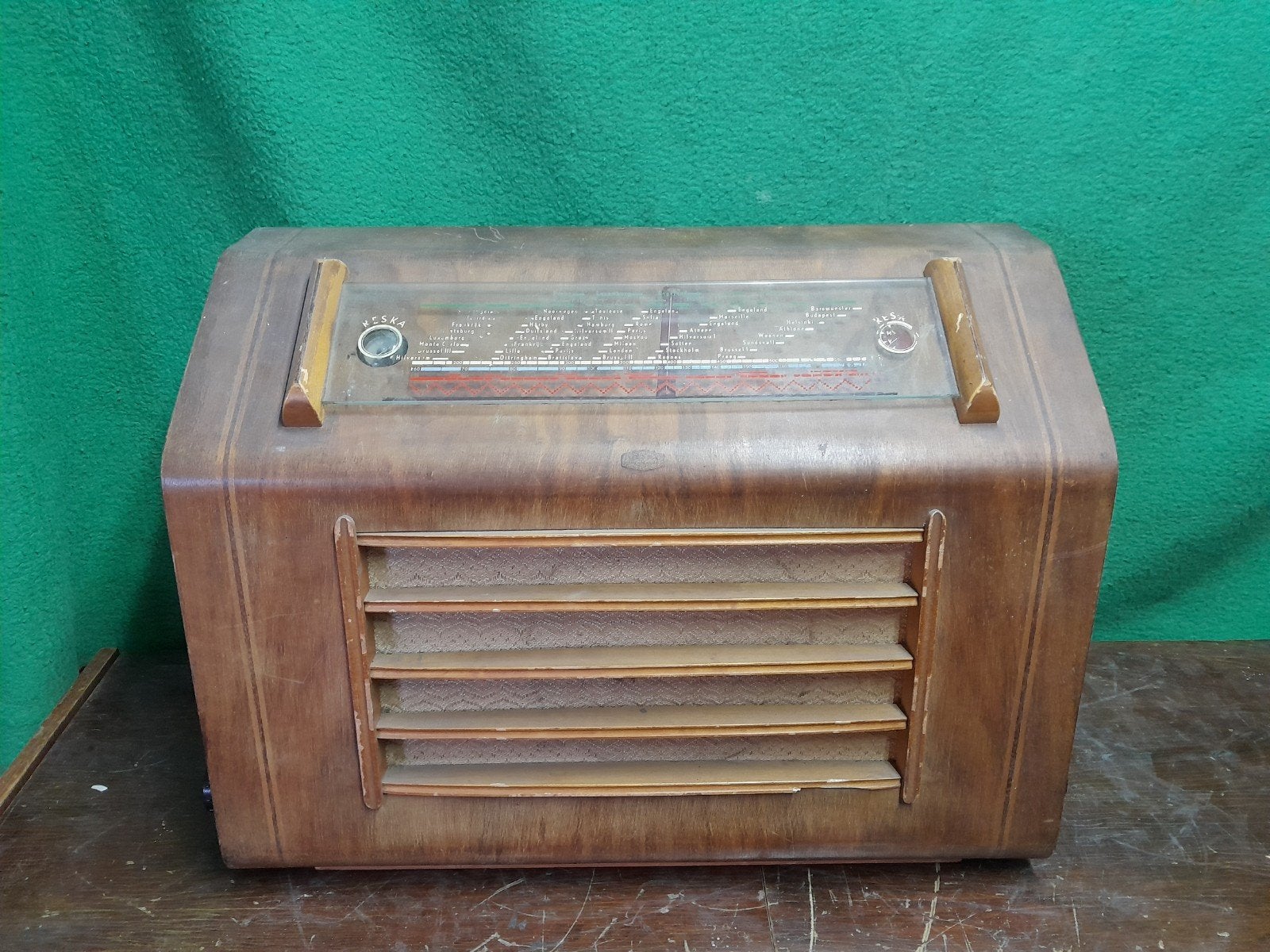 Reska E49 buizenradio, Ophalen