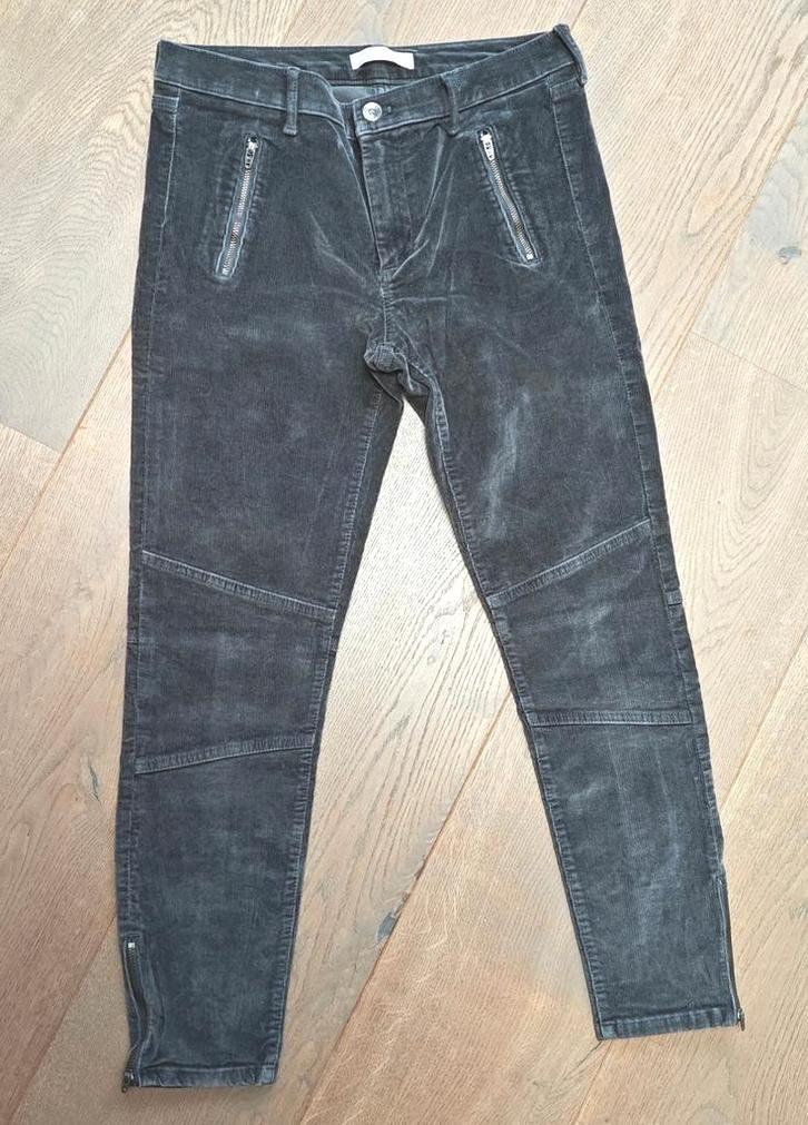 Te koop: Low waist fijne rib broek van BANANA REPUBLIC MT:29, Kleding | Dames, Spijkerbroeken en Jeans, Ophalen of Verzenden, Zo goed als nieuw