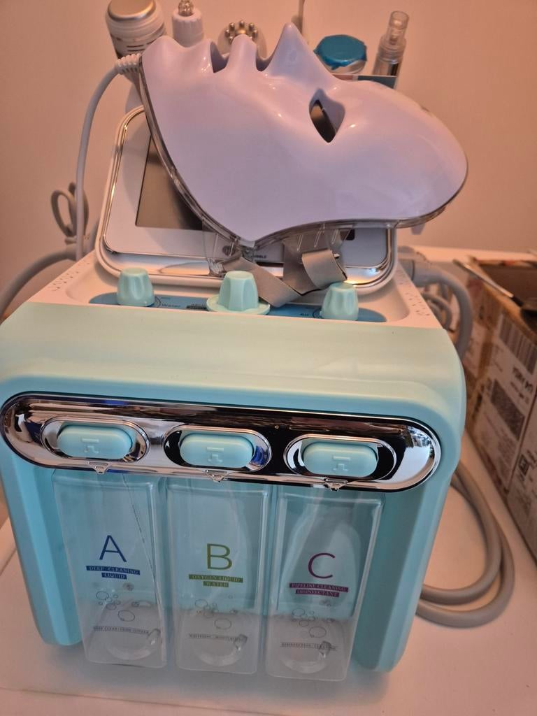 Professionele 6-in-1 Hydro Dermabrasie Gezichtsbehandeling, Ophalen of Verzenden, Zo goed als nieuw, Gehele gezicht, Reiniging