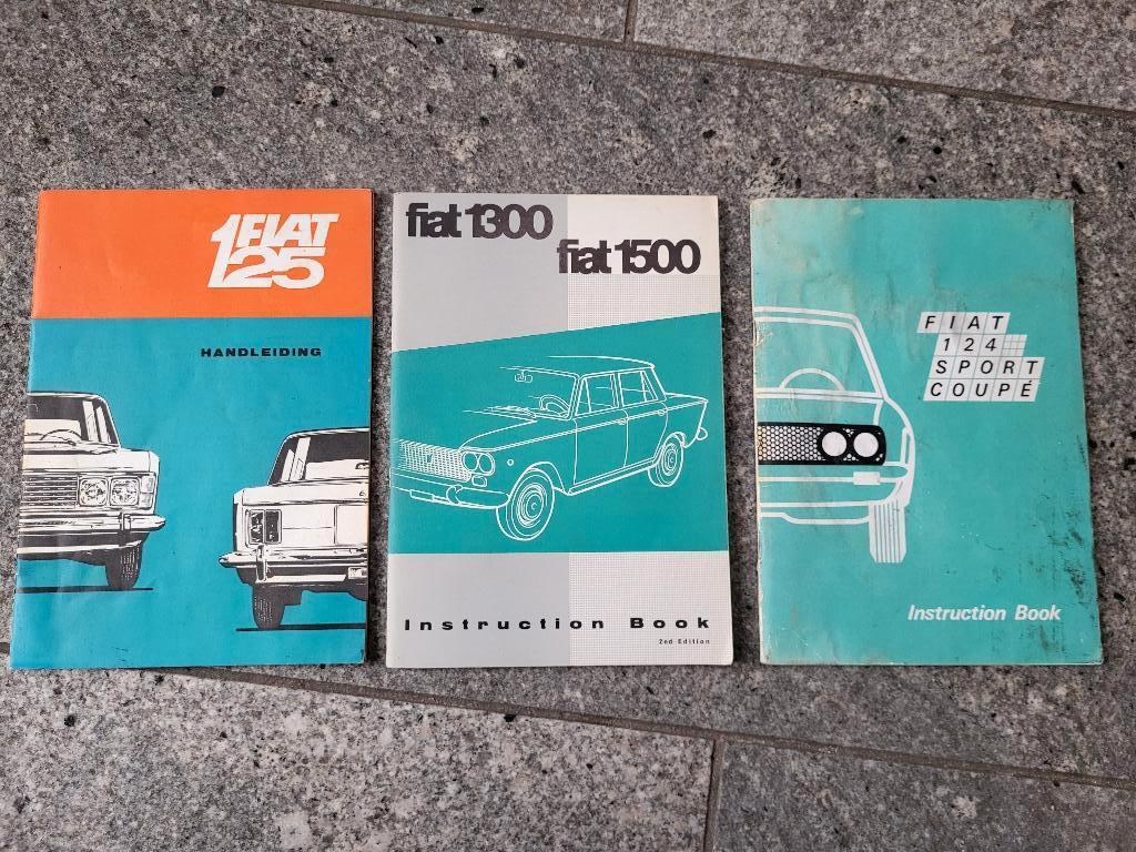 Fiat, div. instructie boekjes, type 1300, 1500, 124  en 125, Ophalen of Verzenden
