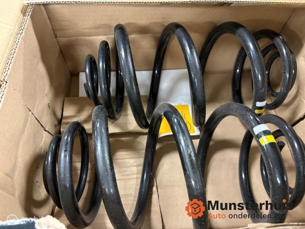 Achterveer links/rechtsachter Renault Opel Nissan Fiat, Renault, Nieuw, Ophalen of Verzenden, Renault