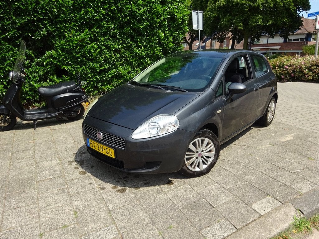 Fiat Grande Punto 1.2 Dynamic MET JAAR APK, 1242 cc, 4 cilinders, Grande Punto, Origineel Nederlands