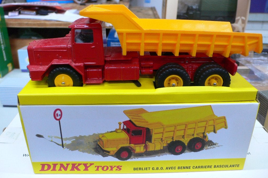 berliet g.b.o. kipper dinky toys/atlas #572   1/43, Verzenden, Nieuw, Bus of Vrachtwagen, Dinky Toys
