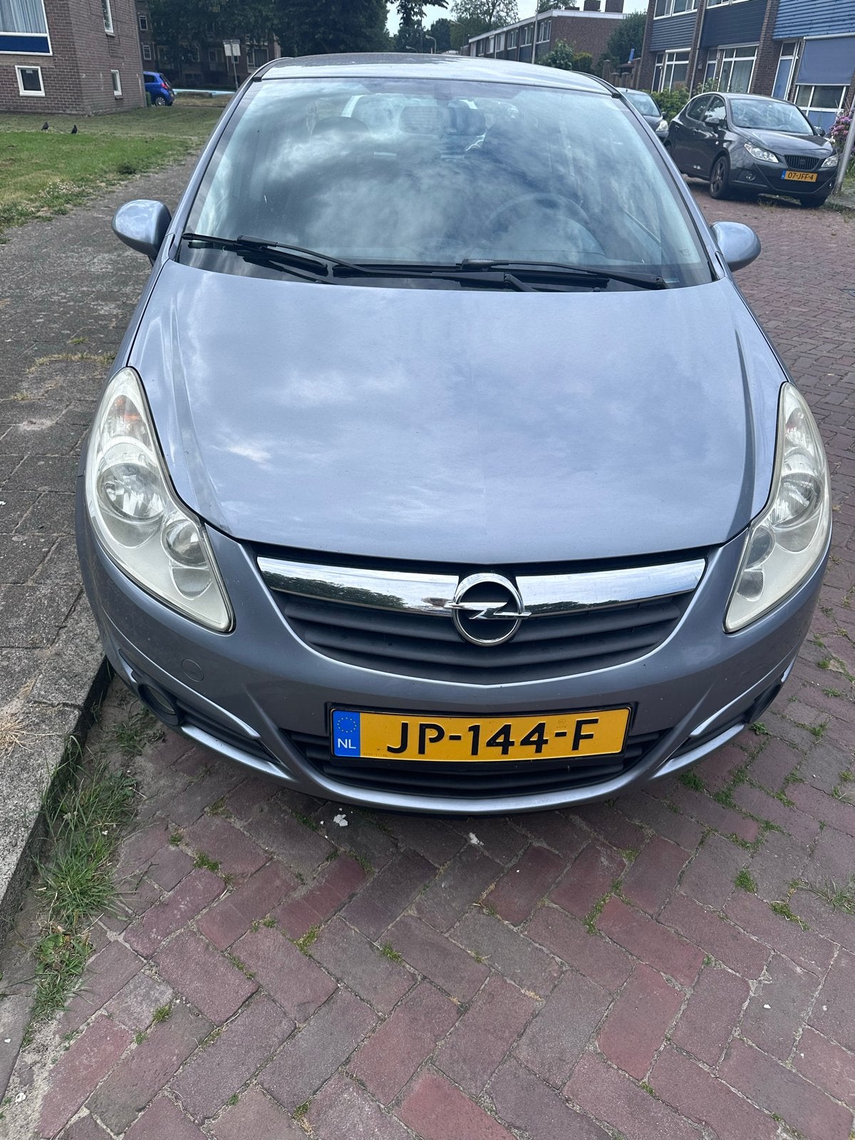 Opel Corsa 1.4 16V 5D AUT 2008 Grijs, 4 cilinders, 49 €/maand, 1364 cc, Particulier