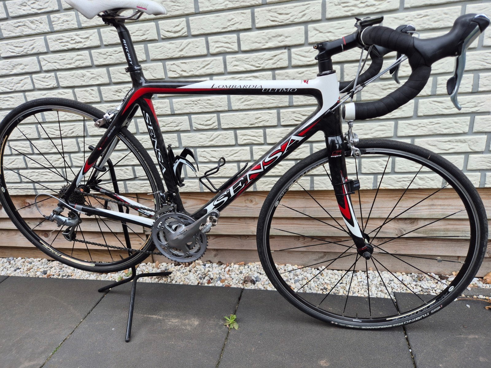 ZEER MOOIE Sensa Lombardia Full Carbon Koersfiets, Ophalen, Zo goed als nieuw