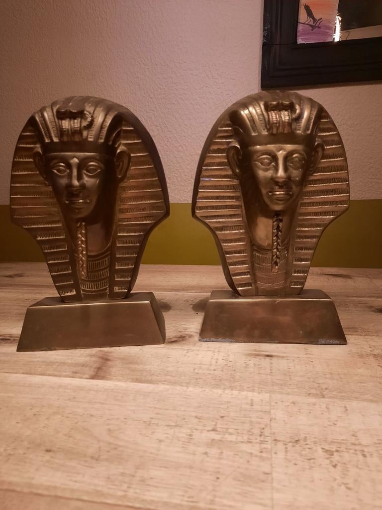 2 egyptische koppen, Ophalen of Verzenden