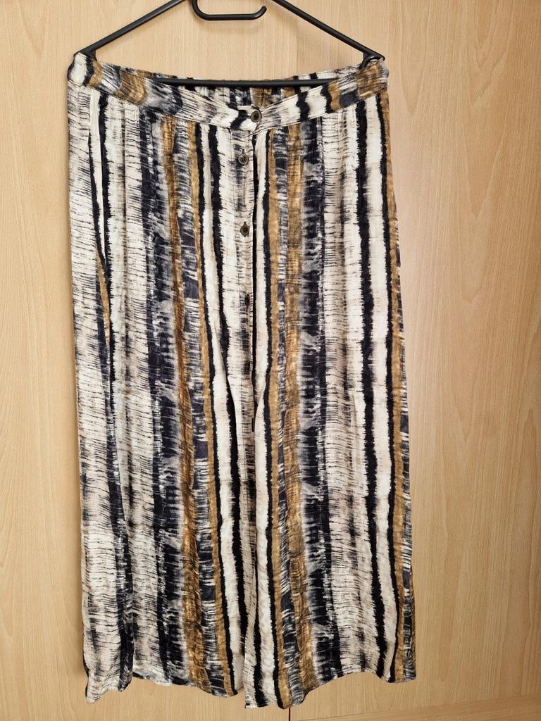 Lange rok van Poolz, Kleding | Dames, Rokken, Maat 38/40 (M), Zwart, Ophalen of Verzenden, Zo goed als nieuw