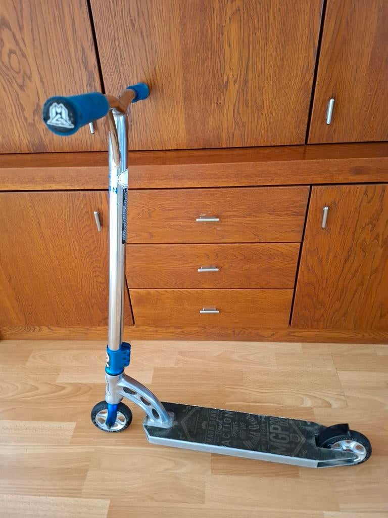 MGP Stuntstep, Fietsen en Brommers, Steps, Ophalen of Verzenden, Gebruikt, Overige typen, MGP