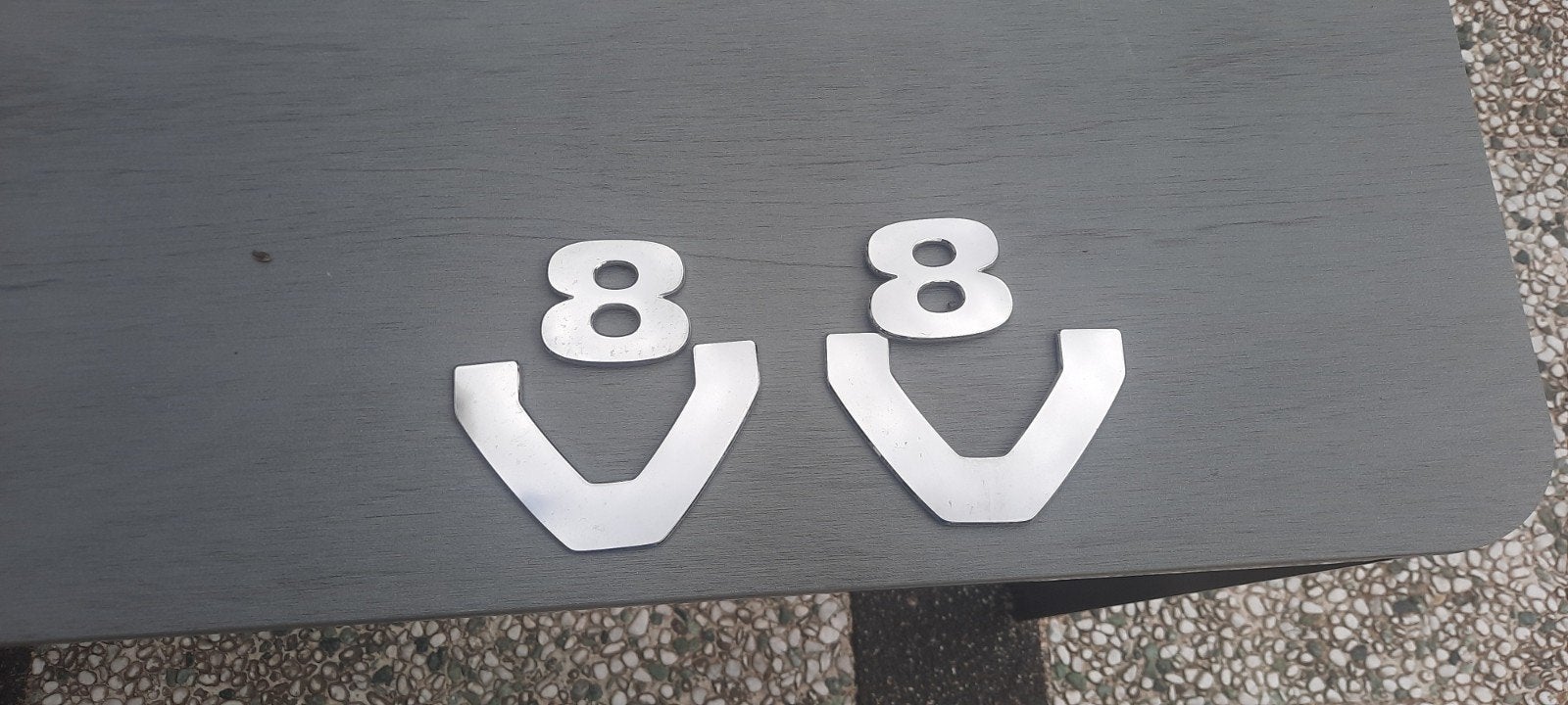 scania V8 emblemen chrome, Auto-onderdelen, Vrachtwagen-onderdelen, Scania, Carrosserie en Plaatwerk, Gebruikt, Ophalen of Verzenden