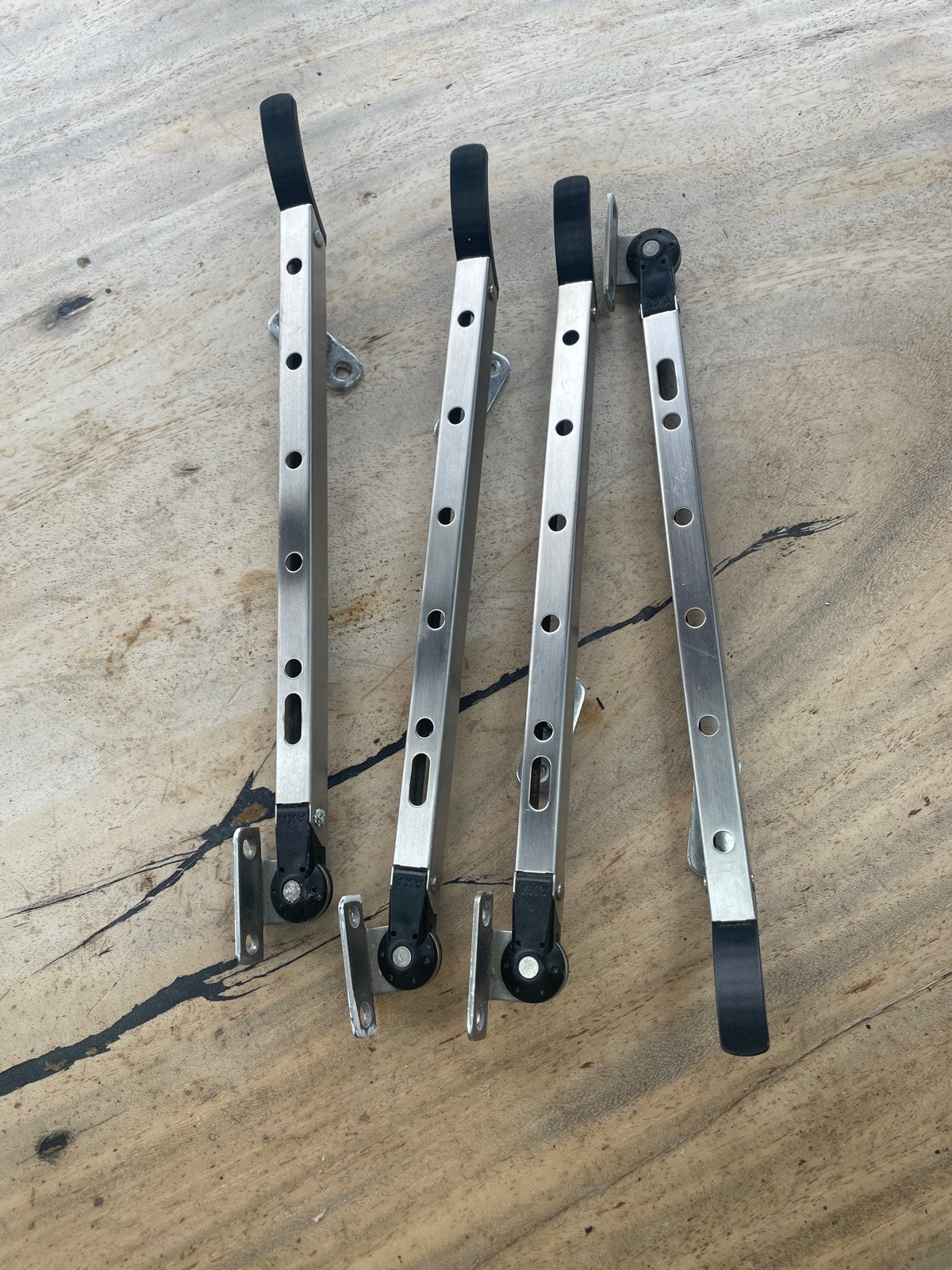 Set van 4 raamuitzetters - RVS-Axa, Ophalen of Verzenden, Gebruikt, Rvs, Overige typen