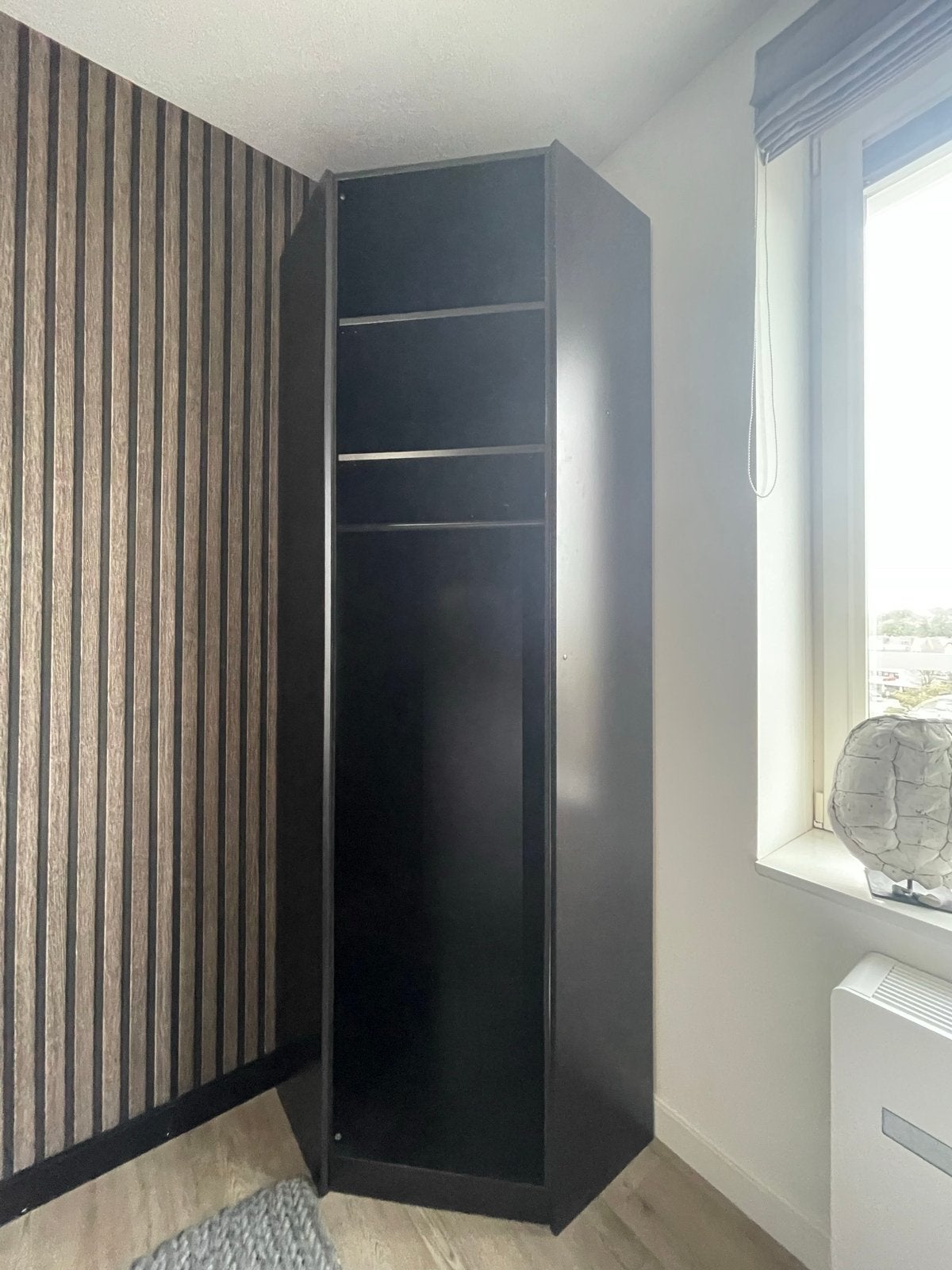 Ikea hoekkast  zwart/bruin, Huis en Inrichting, Ophalen, Gebruikt, 200 cm of meer, Met plank(en)
