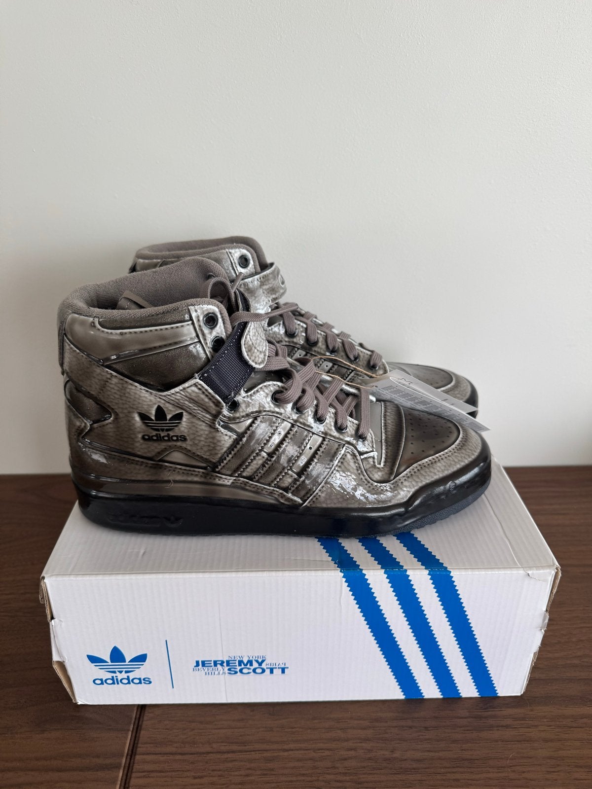 Adidas Jeremy Scott Dipped Black Sneakers - Maat 42, Ophalen of Verzenden, Nieuw, Zwart, Sneakers of Gympen