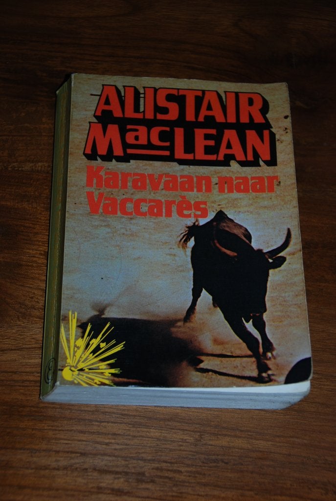 Karavaan naar vaccares., Ophalen of Verzenden, Gelezen, Alistair MacLean