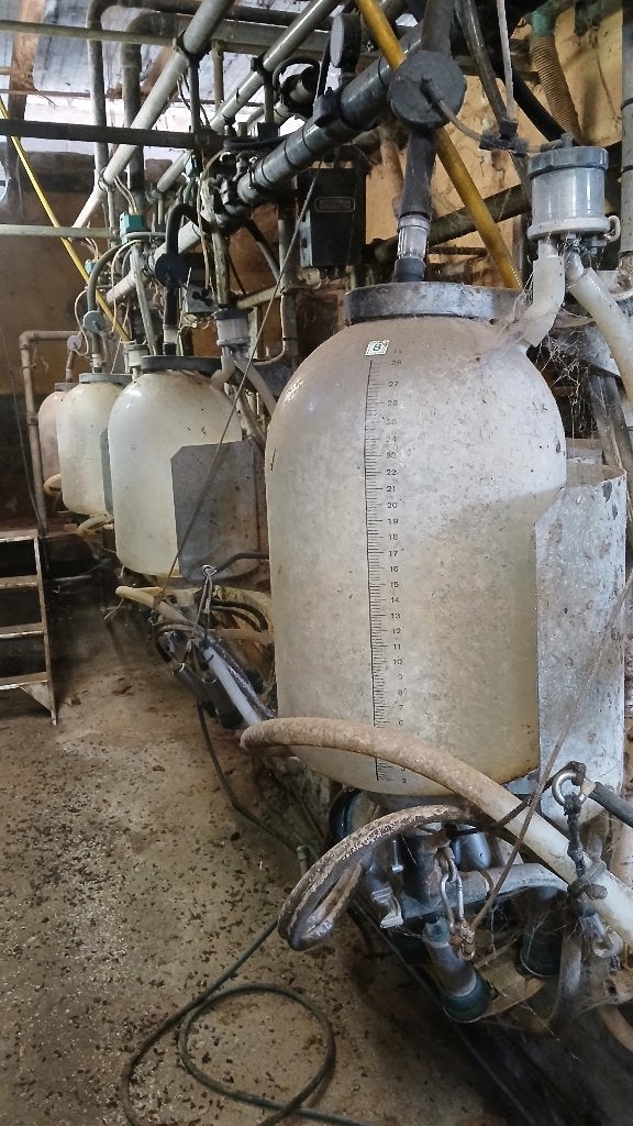 Melkstal 2x4 incl vacuum pomp €1000,-