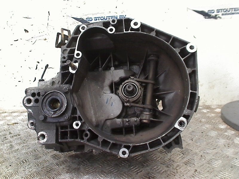 Versnellingsbak Schakel Alfa Romeo 147 (937) 2003, Stellantis Europe S.p.A, Gebruikt, IPC D1-09 Bahnhofsplatz, Rüsselsheim am Main 65423, , Duitsland