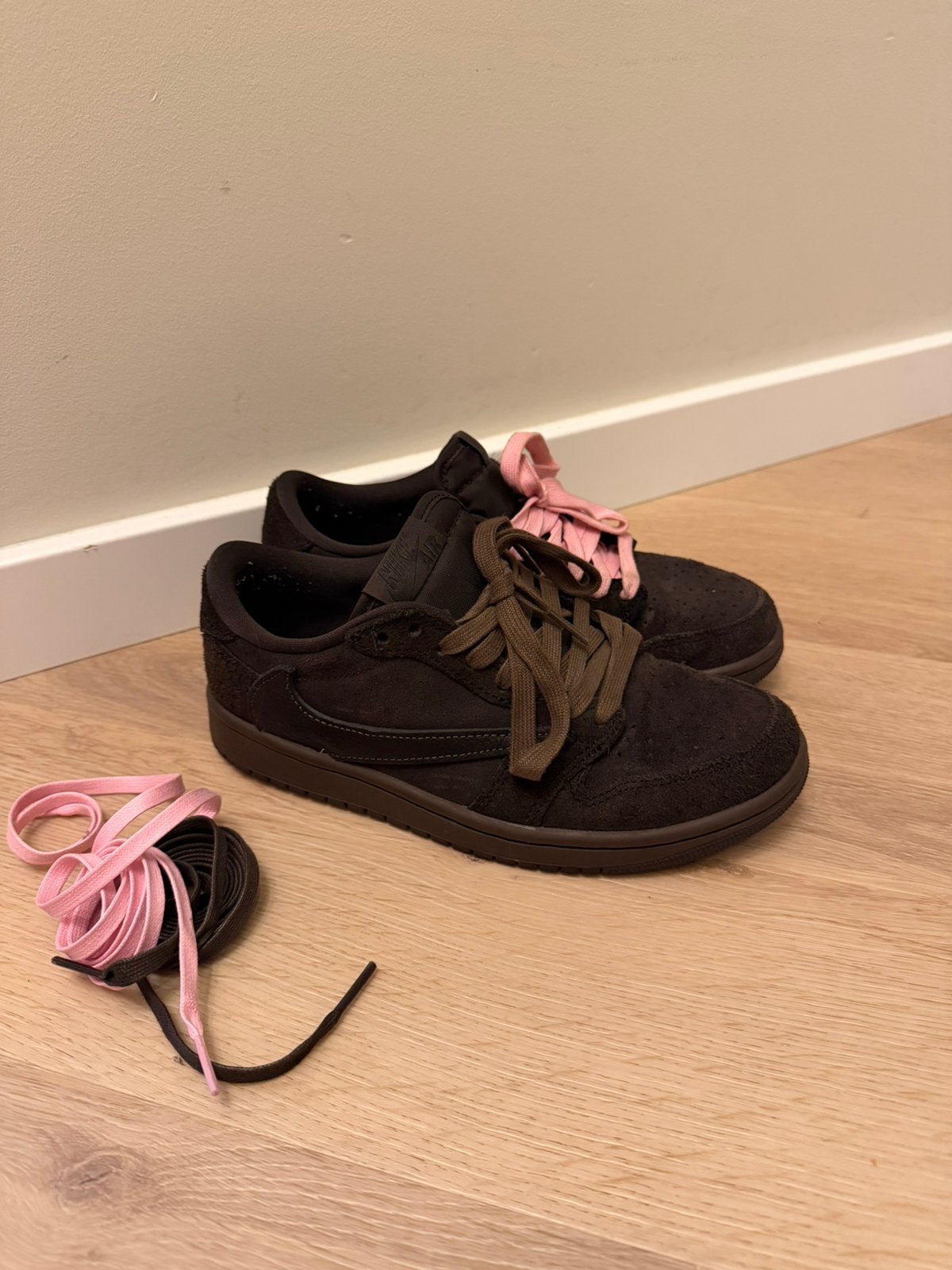 Travis scott 36,5, Ophalen of Verzenden, Zo goed als nieuw, Jongen of Meisje, Schoenen